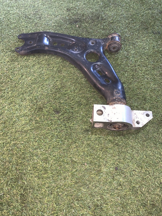 BRACCIO OSCILLANTE ANTERIORE SINISTRO PER VOLKSWAGEN GOLF 6 2.0 TDI