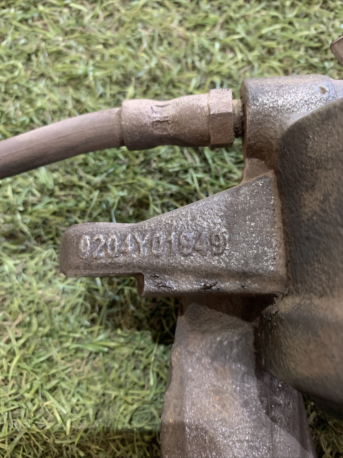 FIAT GRANDE PUNTO 199 (2007) 1.4 Benzi PINZA FRENO ANTERIORE SINISTRA 0204Y01949