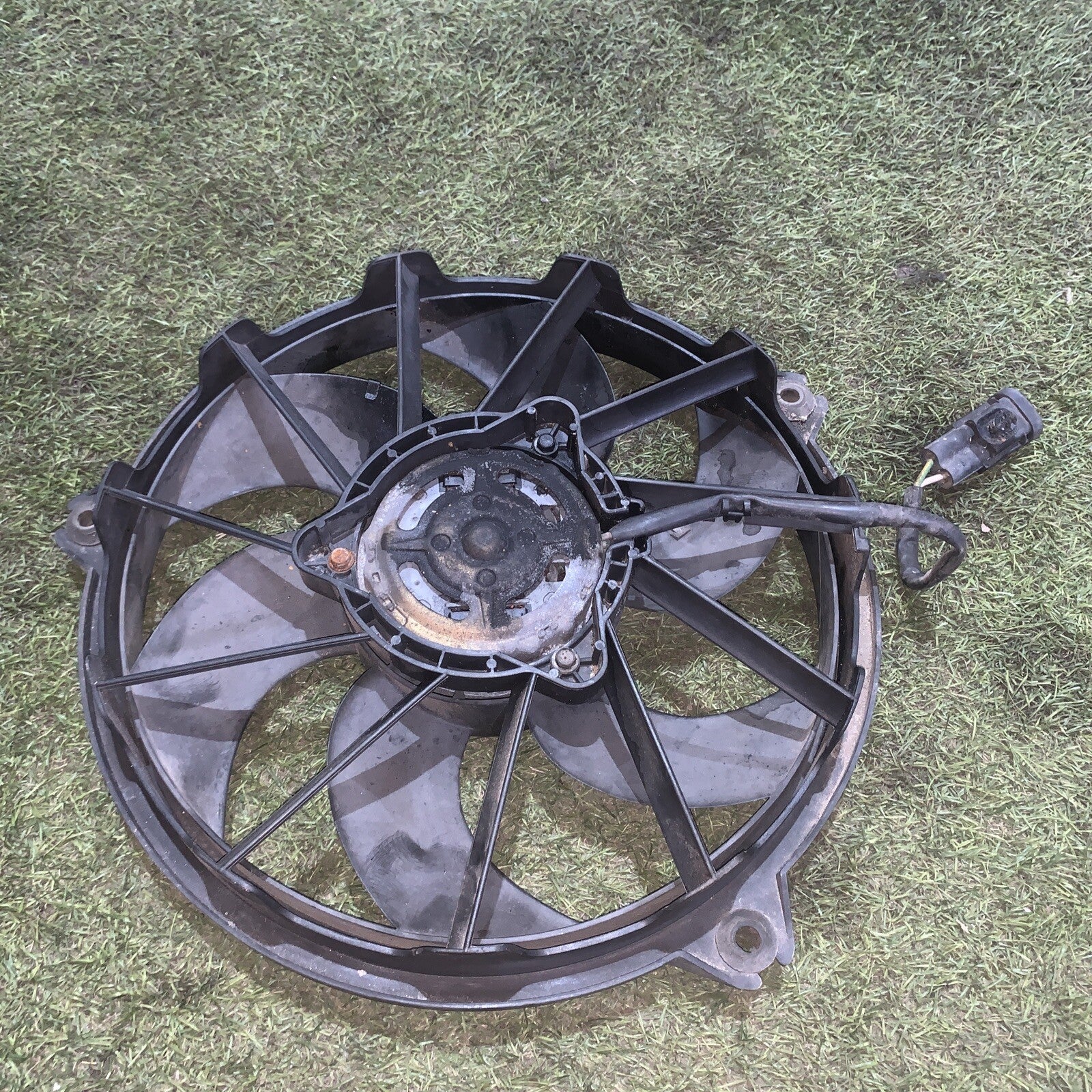 ELETTROVENTOLA VENTOLA RADIATORE ARIA FIAT ULYSSE 2.0 JTD 2002/2010 1494742080