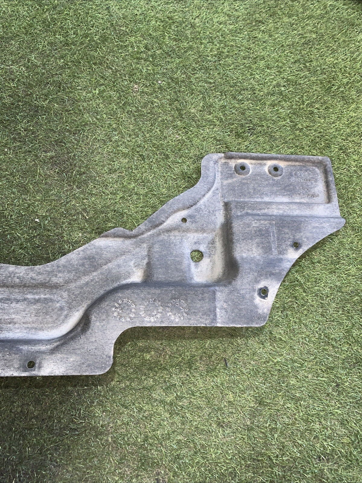 Sotto Scocca Posteriore Sinistra Audi Q7 2016 4M0825213F