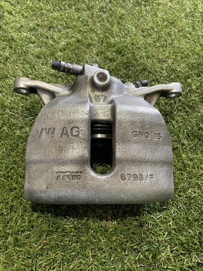 Pinza Freno Anteriore Sinistra Seat Ateca 2017 1.6 Diesel 8V0615123