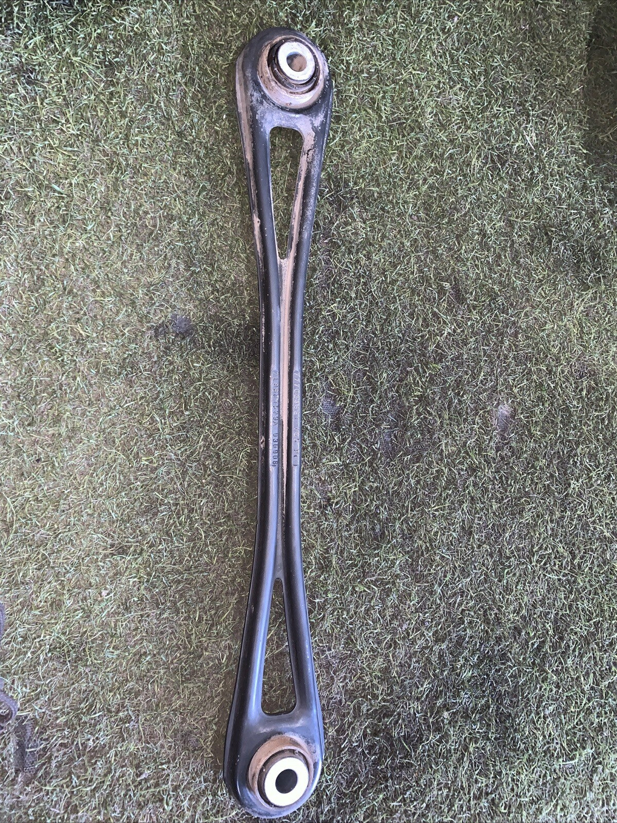 Braccio oscillante posteriore inferiore Sinistro Audi Q7 2006 3.0D 7L8501529A