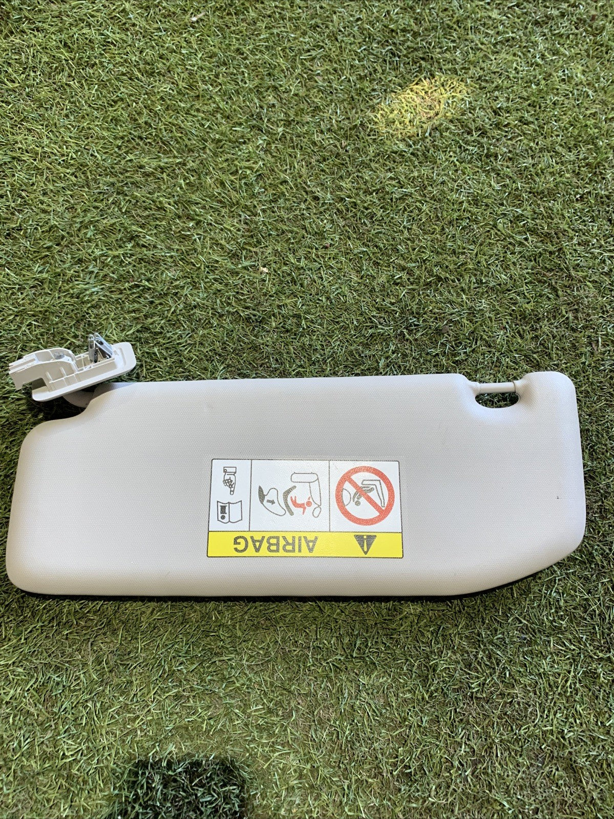 Aletta Parasole Destro DX PEUGEOT 2008 98100807PR 2019