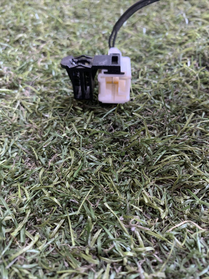 AGGANCIO CINTURA DI SICUREZZA POST SX CENTRALE FIAT 500X (334) , 735641550