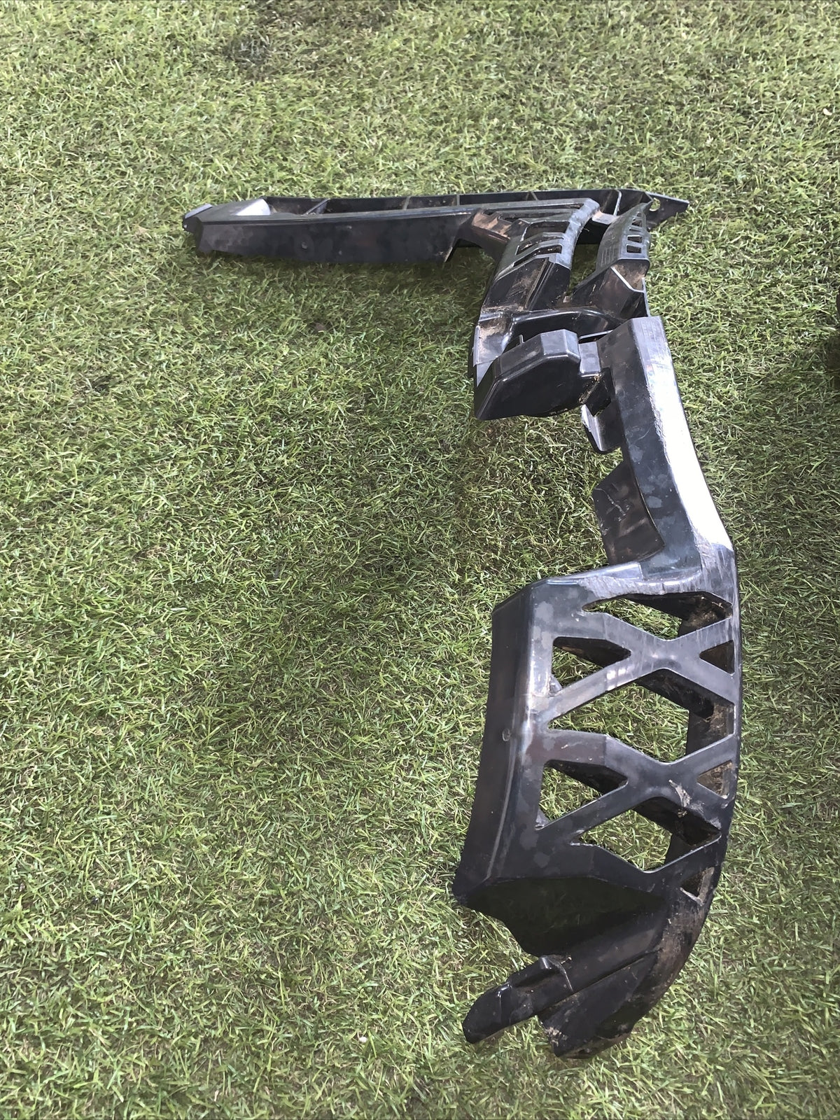 A1778850800 SUPPORTO PARAURTI POSTERIORE LATO DESTRO MERCEDES CLASSE A 180 W177 