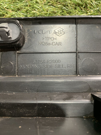 Minigonna Destra Kia Sportage 2023 87754-R2000