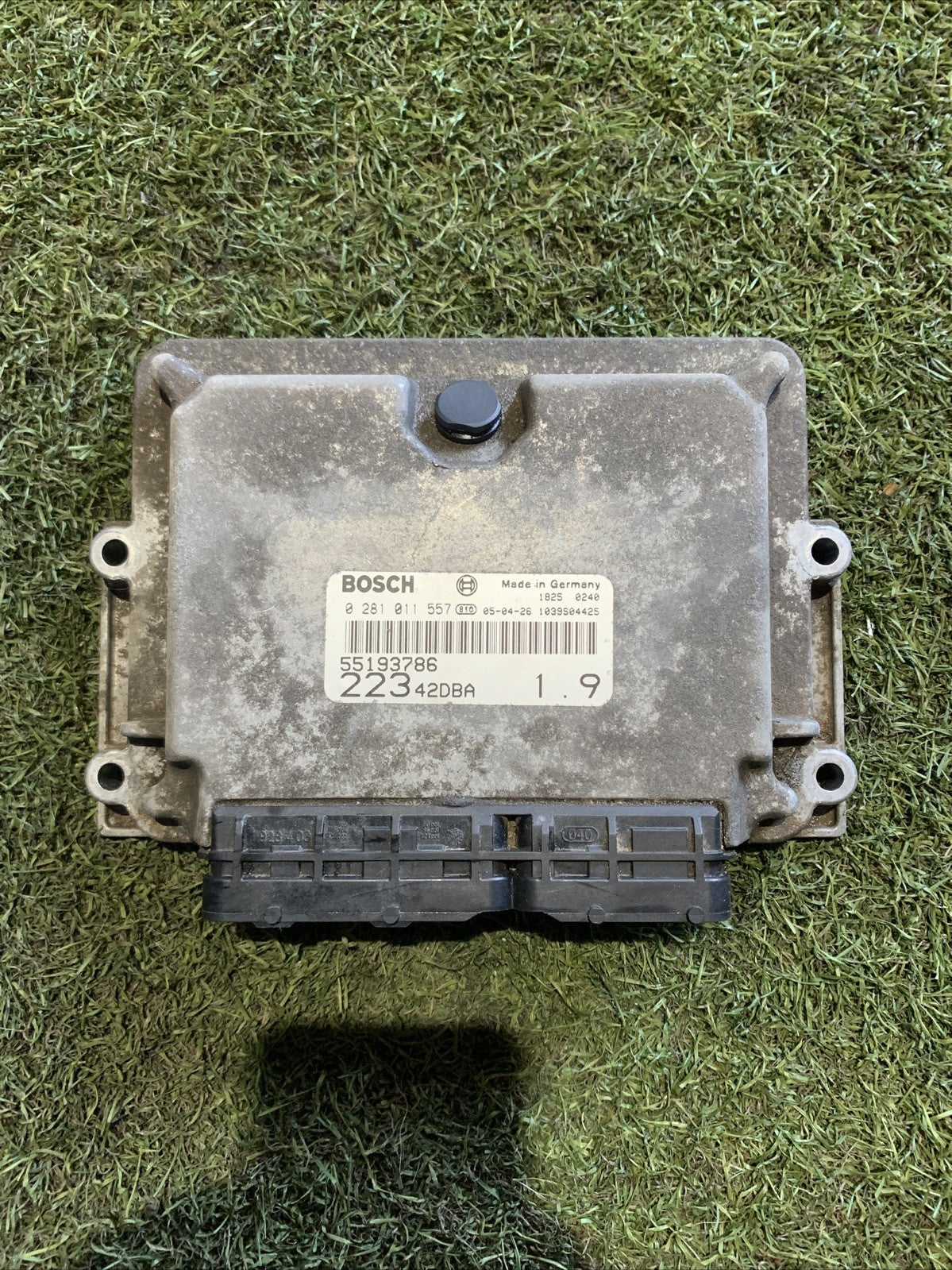 ECU CENTRALINA MOTORE FIAT DOBLO 1.9JTD 55193786 0281011557