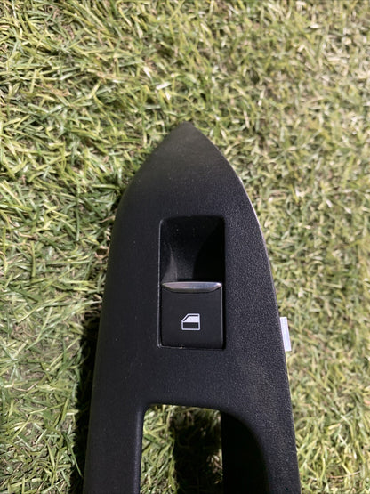 Pulsantiera Con Maniglia Anteriore Destra Ford Fiesta 2019 H1BT-14529-AA