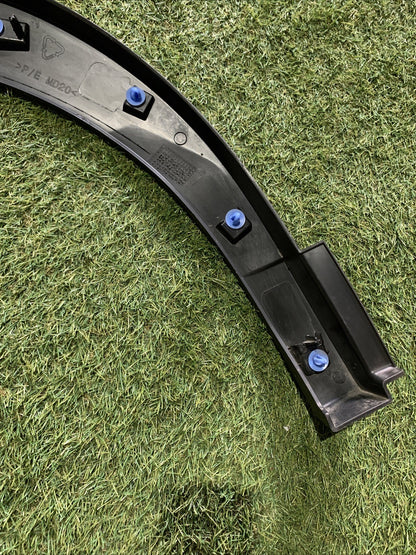MODANATURA PARAFANGO POST SX PER PEUGEOT 2008 Serie 9825736780 (19>)