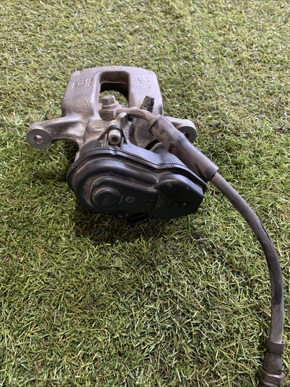 Pinza Freno Elettrico Posteriore Destra Audi Q3 2016 8U0615404B (2)