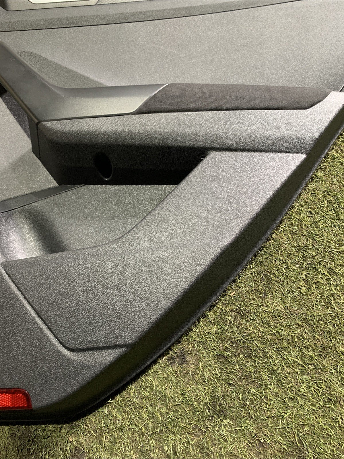 PANNELLO INTERNO PORTA POSTERIORE DESTRO VOLKSWAGEN T-ROC (2019) 2GA867212