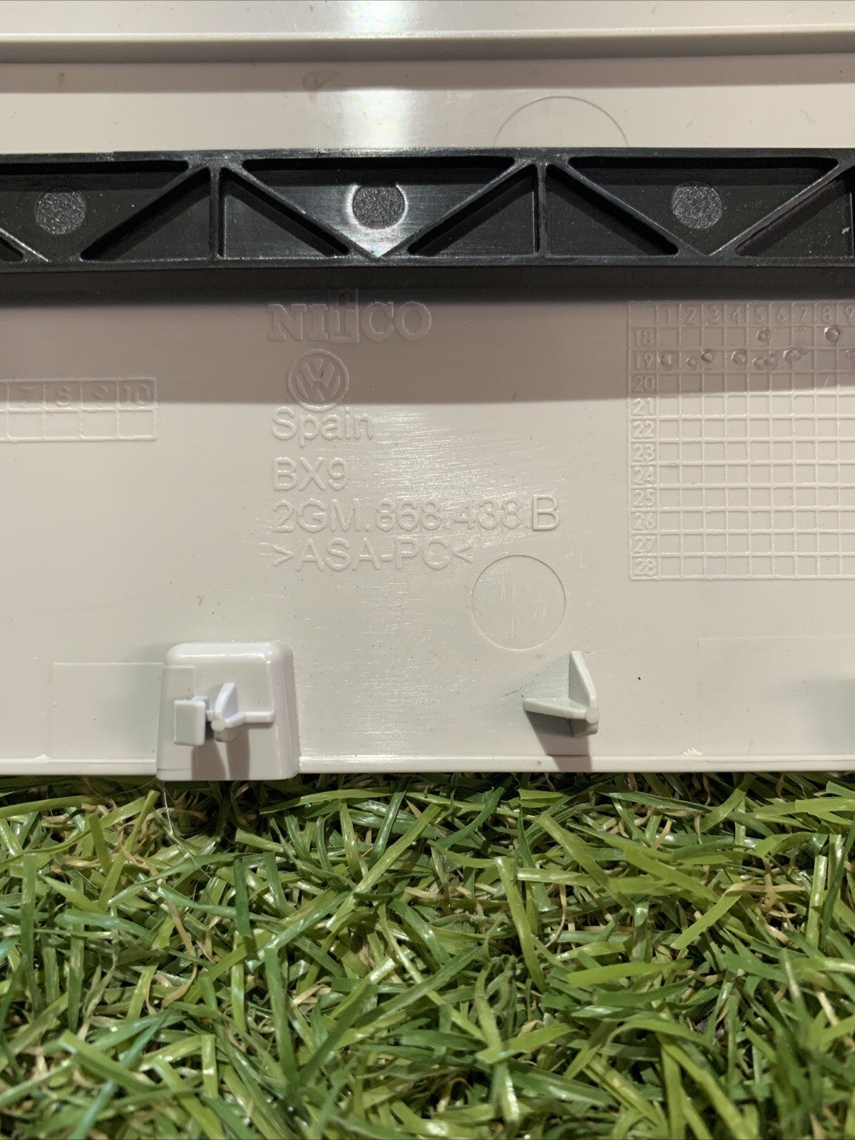 RIVESTIMETO / MODANATURA SPECCHIETTO INTERNO VOLKSWAGEN T-CROSS Cod : 2GM868438B