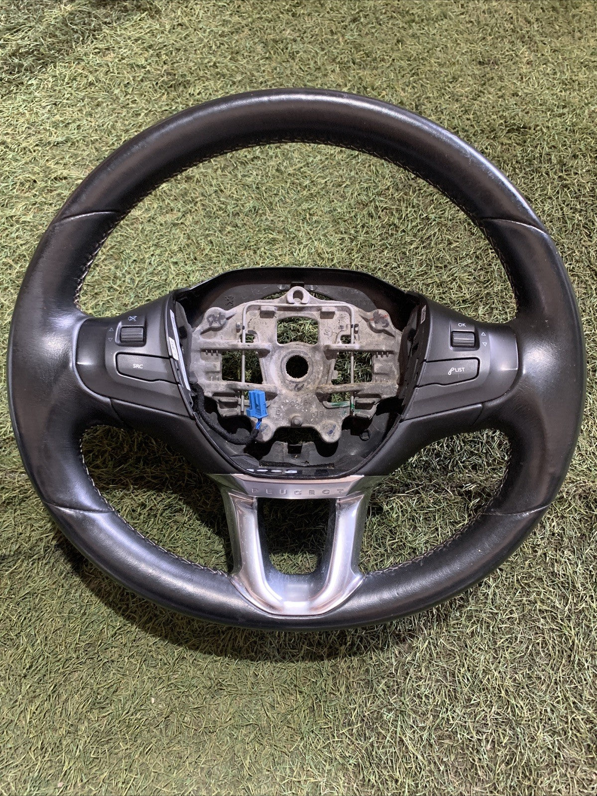 VOLANTE IN PELLE MULTIFUNZIONE PEUGEOT 2008 2016 98084115ZD