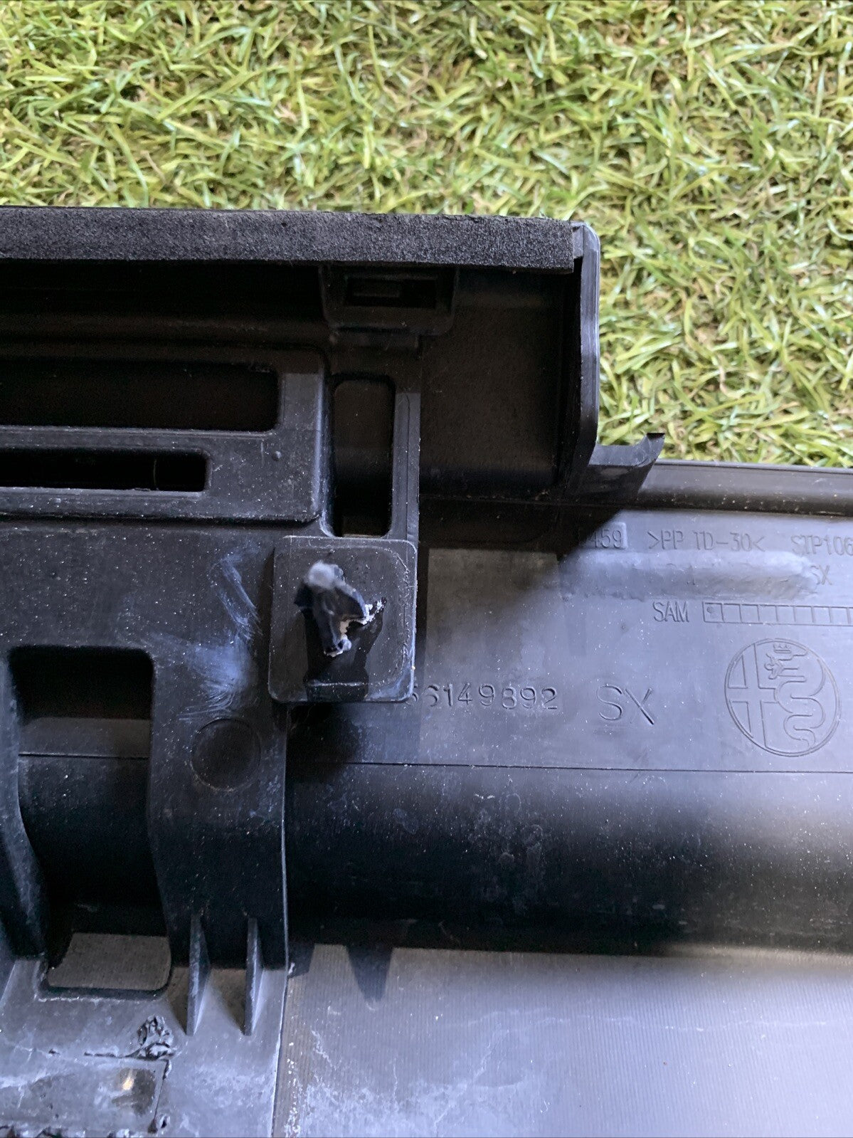 Fascia modanatura minigonna Sx Alfa romeo stelvio 2022 ORIGINALE (3)