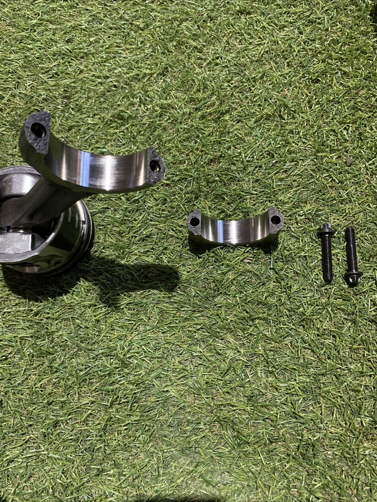 Pistone Motore Peugeot 2008 1.6 Diesel 9H05 1607373680 (1)