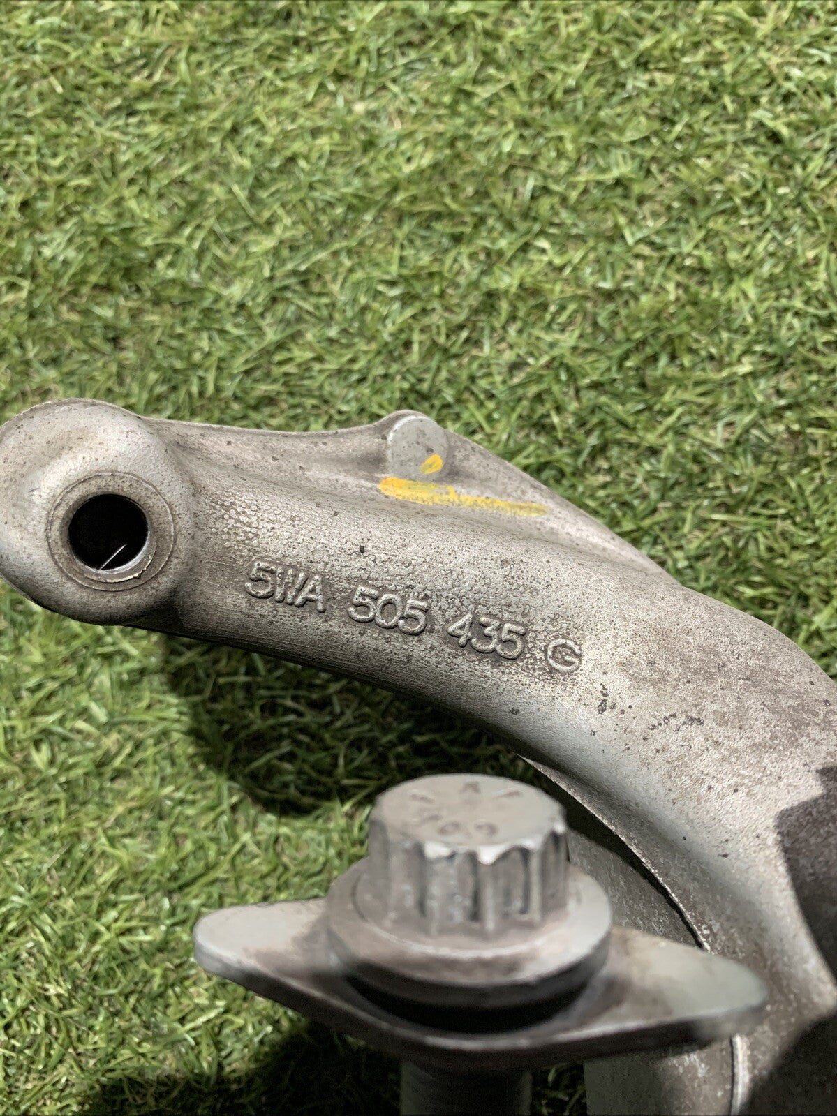 Mozzo Montante Fusello Posteriore Sinistro Volkswagen Golf 8R 2.0 Benzina