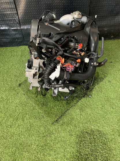 Motore Completo Volkswagen Passat 2004 1.9 Diesel AWX