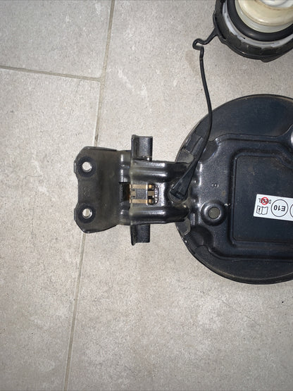 SPORTELLINO TAPPO SPORTELLO SERBATOIO TOYOTA YARIS 1.5 B HYBRID 2018