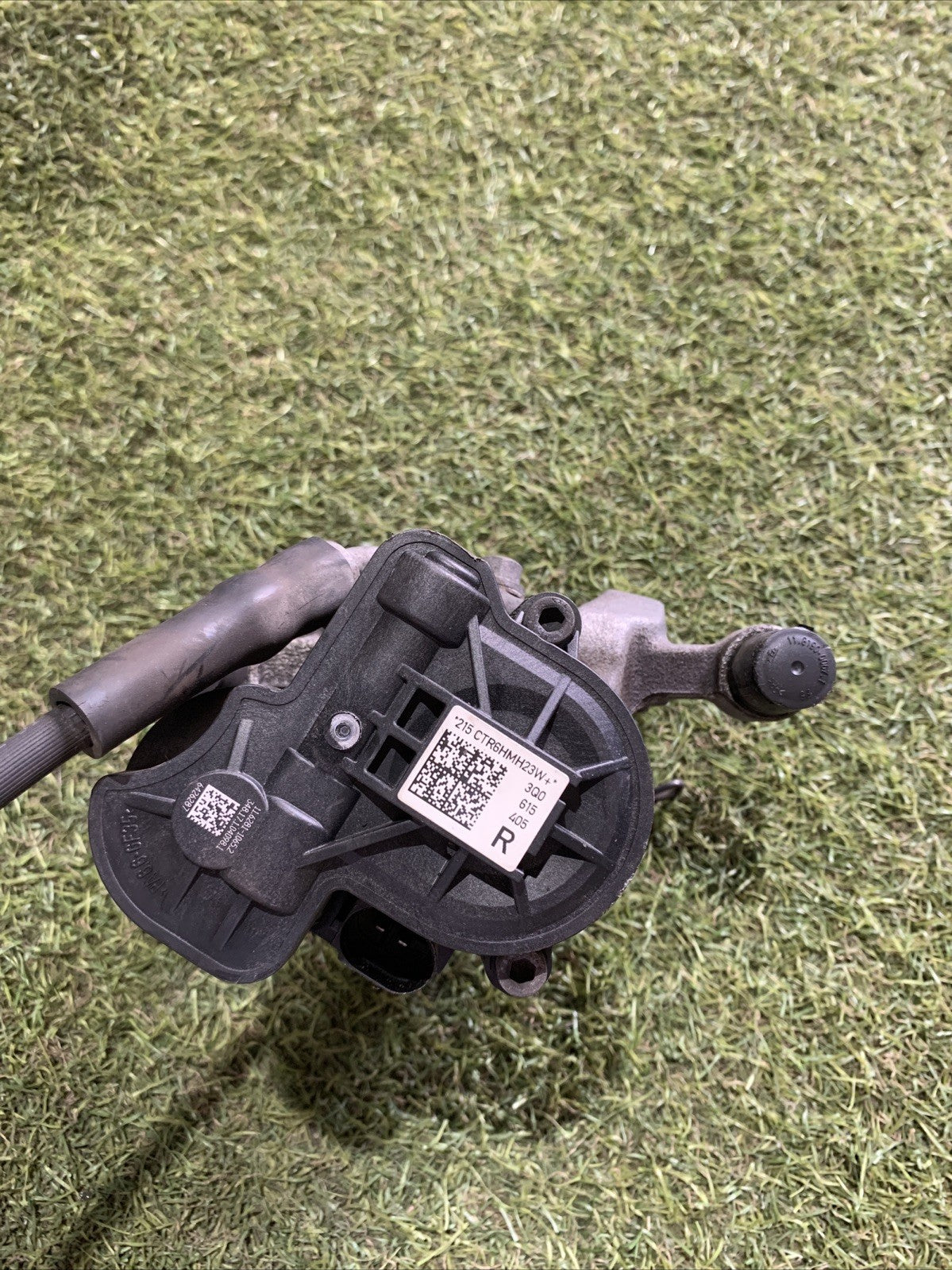 PINZA FRENO POSTERIORE SINISTRA PER VOLKSWAGEN Tiguan Serie 3Q0615405R (16 ) (2)