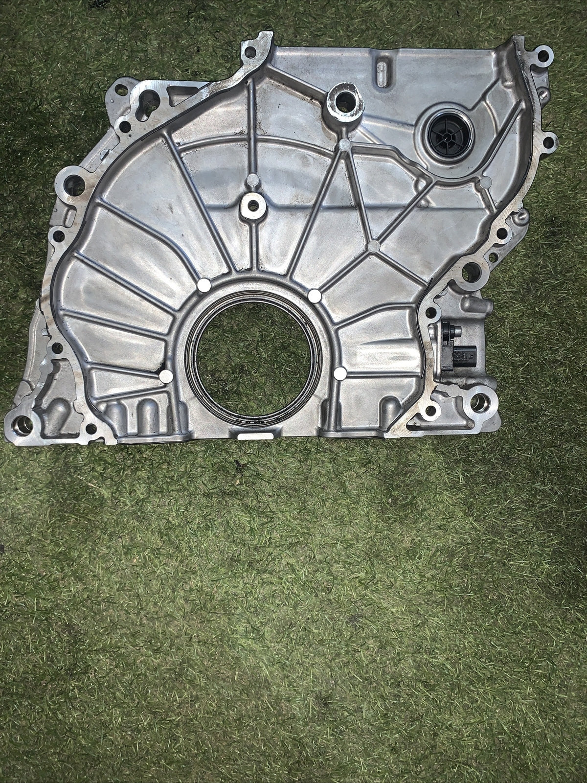 Coperchio Distribuzione BMW Serie 3 F30 F31 F34 320d 2.0 diesel 8514004