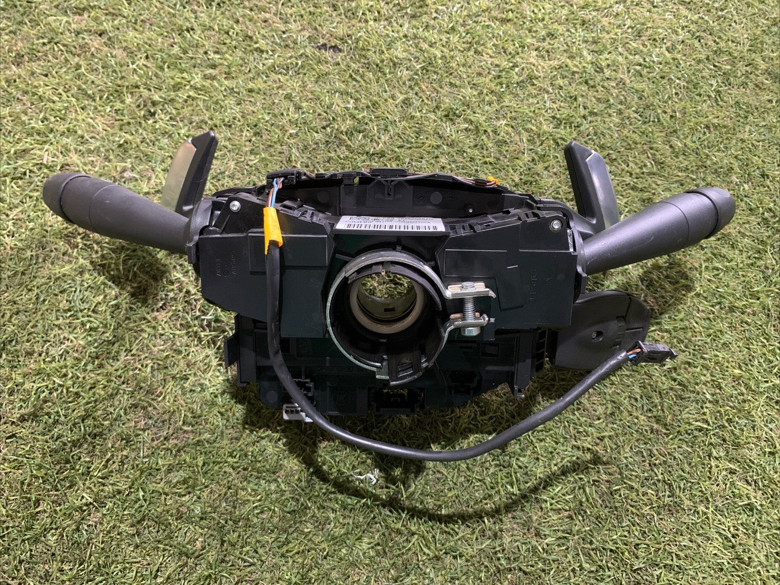 DEVIOLUCI CON PADDLE AL VOLANTE PEUGEOT 3008 Serie 98262588ZD (16)