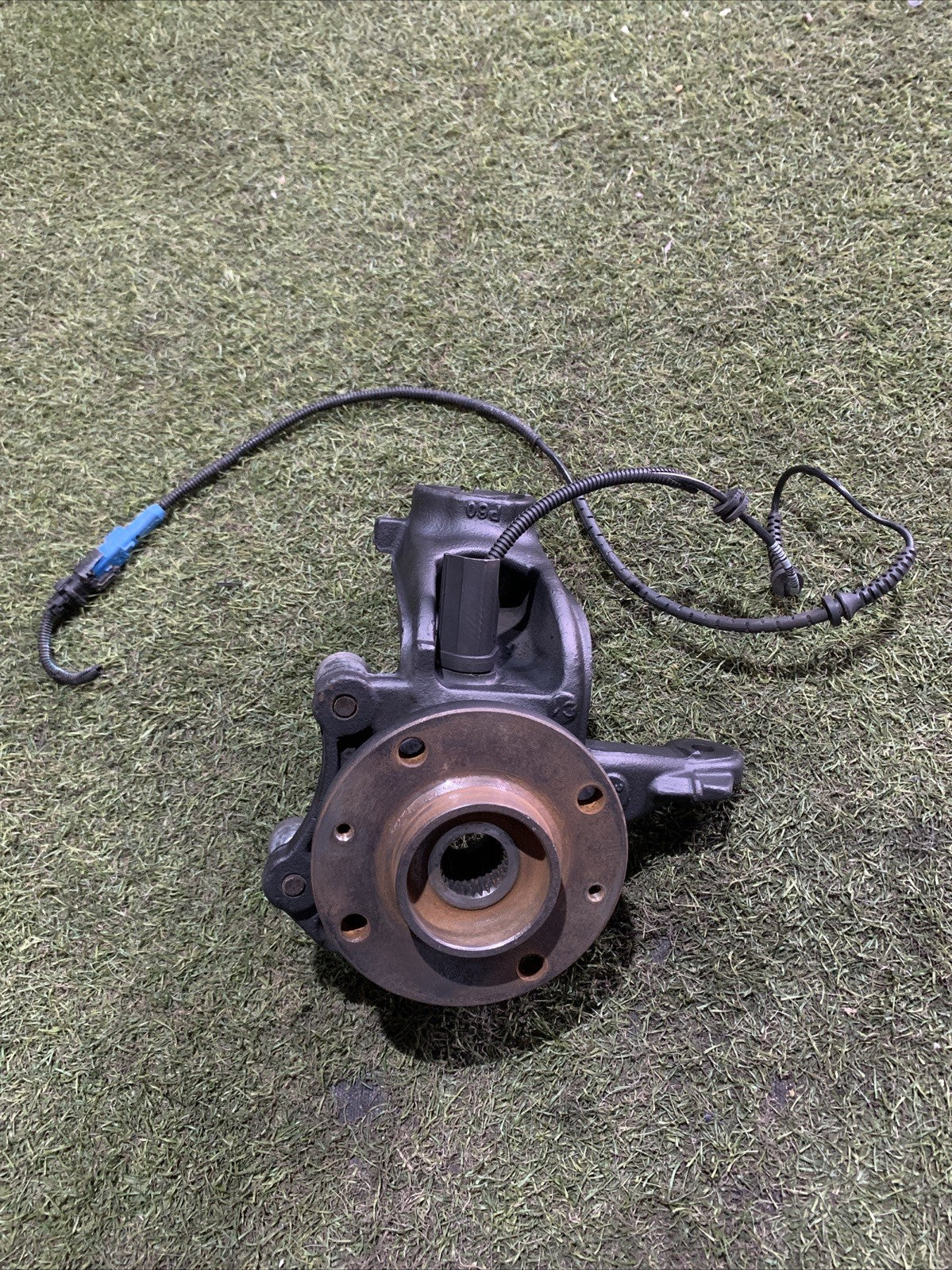 MOZZO MONTANTE FUSELLO ANTERIORE SINISTRO OPEL CROSSLAND X 1.2 BENZINA 3637226