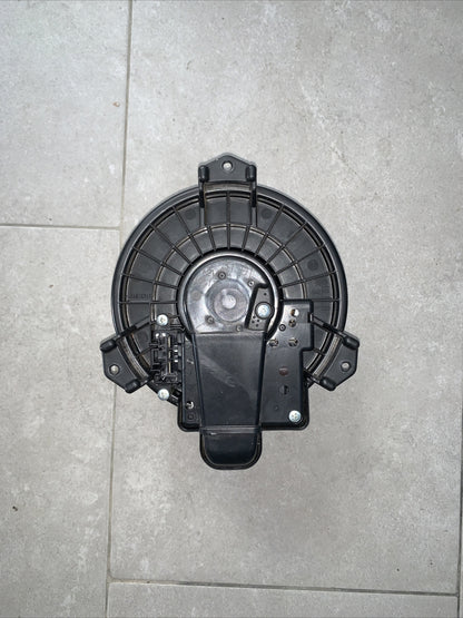 MOTORINO VENTOLA STUFA TOYOTA YARIS 1.5 IBRIDA  2018 10n13