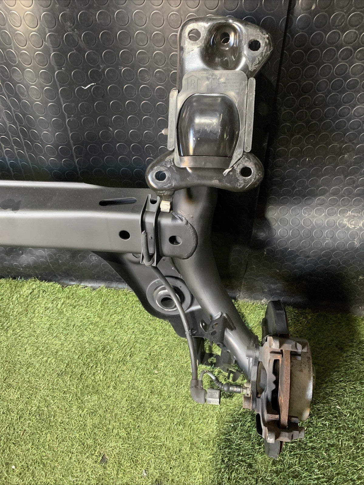 Ponte Assale Posteriore Volkswagen Golf 7 1.6 5Q0501049BJ (2)