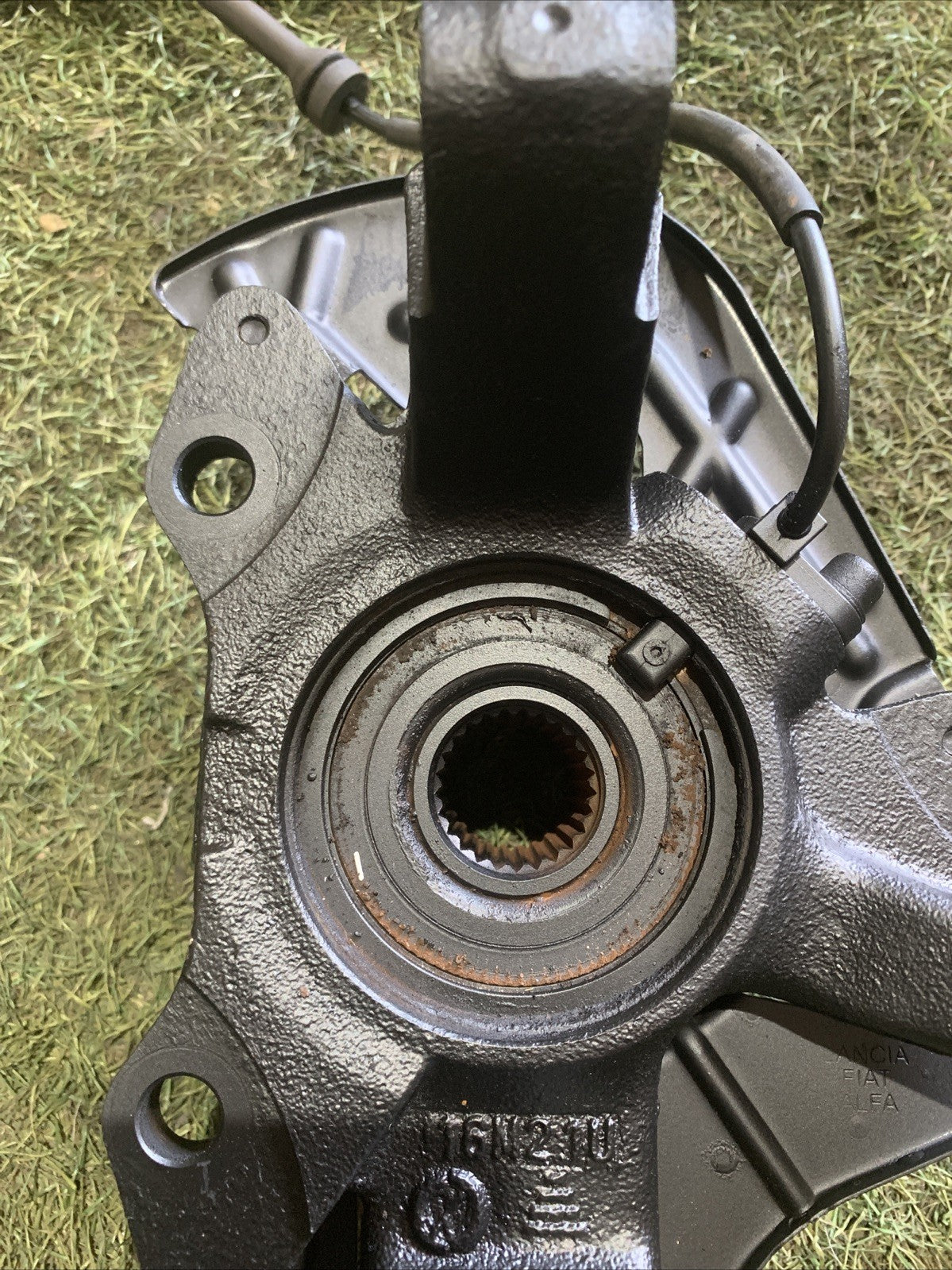 MOZZO MONTANTE FUSELLO ANTERIORE DESTRO FIAT 500 1.3 MJT 52044894