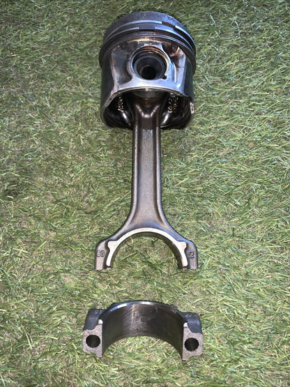 Pistone Fiat 1.3 Multijet 73502643 Panda/Punto/Idea/Astra/500/Ypsilon Euro4 (2)