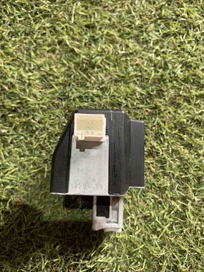 BLOCCASTERZO ELETTRICO PER PEUGEOT 208 Serie 9815905380 (19>)