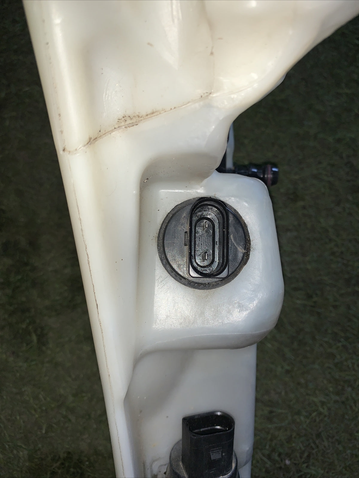 8T0955453C VASCHETTA CONTENITORE ACQUA TERGICRISTALLO AUDI A4 (B8) ALLROAD