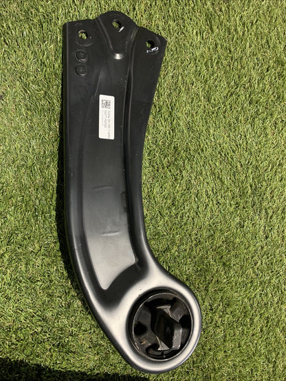 Braccio Oscillante Posteriore Destra Kia Sportage 2023 1.6 Hybrid