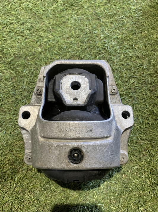 Supporto Motore Lato Destro Audi A4 2013 8R0199381