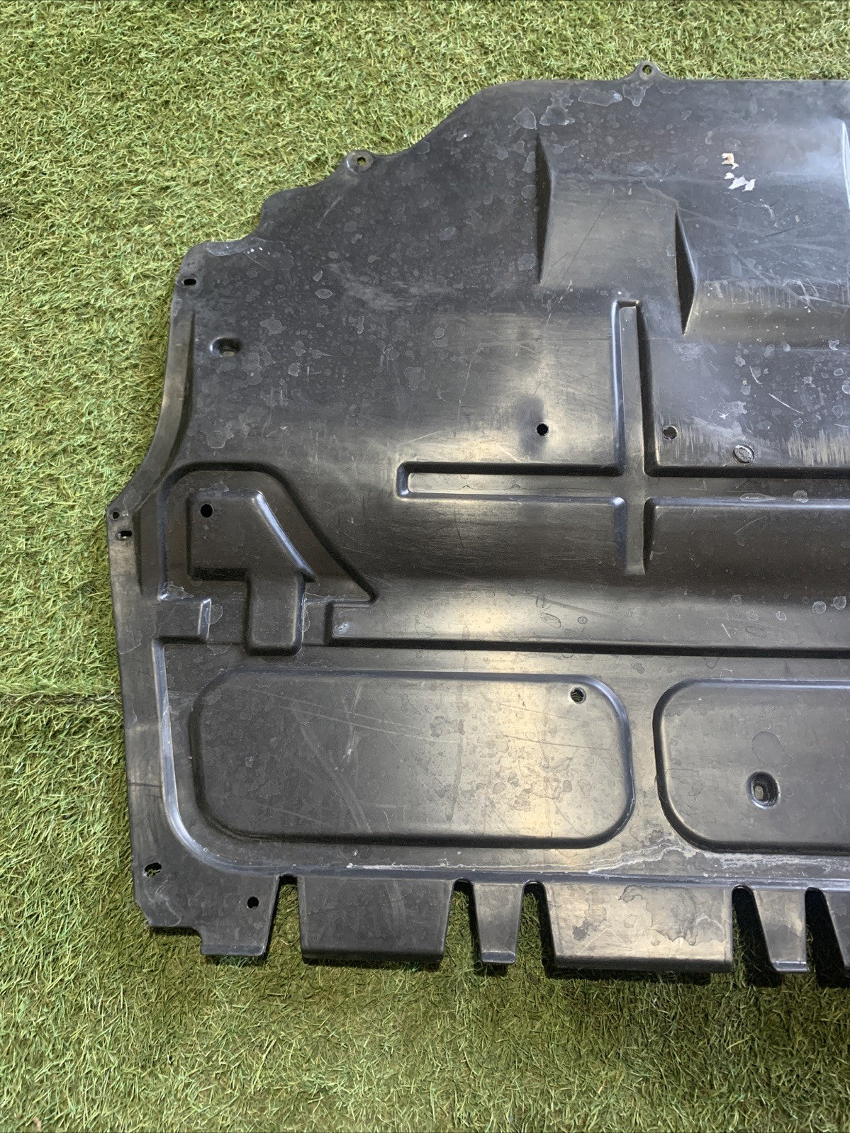 PROTEZIONE SOTTO MOTORE VOLKSWAGEN POLO 6R 2010 6R0825902
