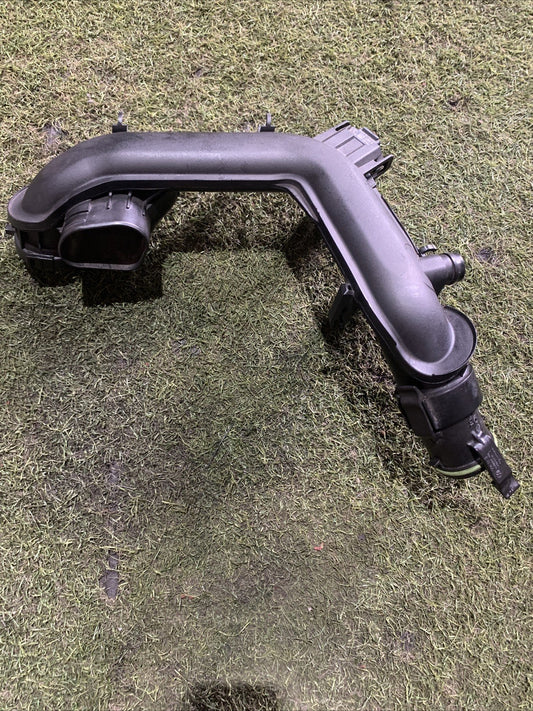 Tubo Aspirazione Filtro Aria Volkswagen Polo 2024 1.0 Benzina 04C145673