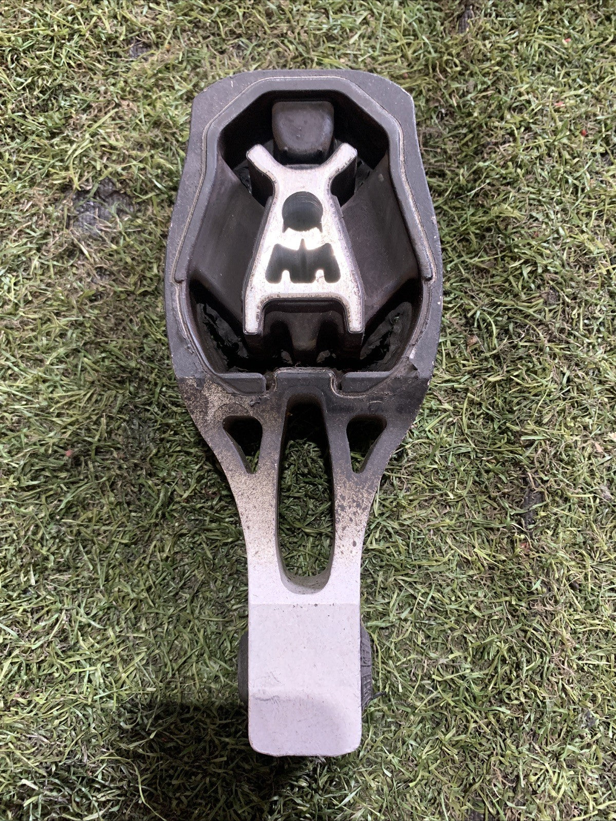 Supporto Motore Peugeot 3008 2020 1.5 Diesel 9811786680