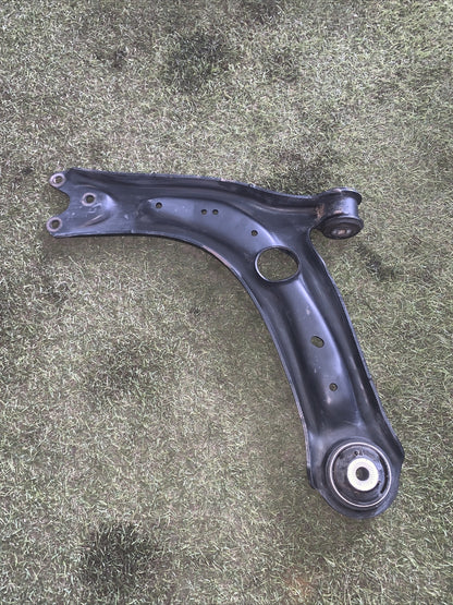 BRACCIO OSCILLANTE ANTERIORE DESTRO AUDI Q3 Serie (F3B) 3Q0407154D