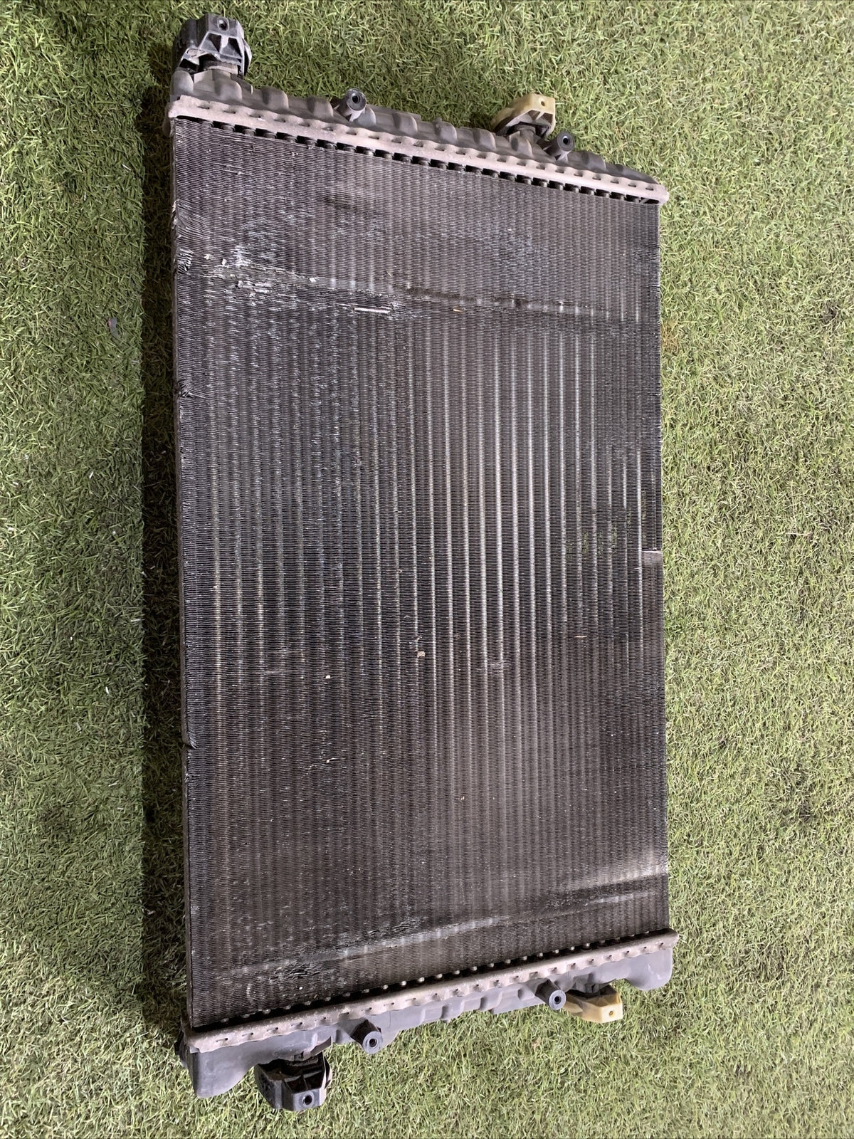 6Q0121253Q RADIATORE ACQUA VOLKSWAGEN POLO 1.4 D (2006)