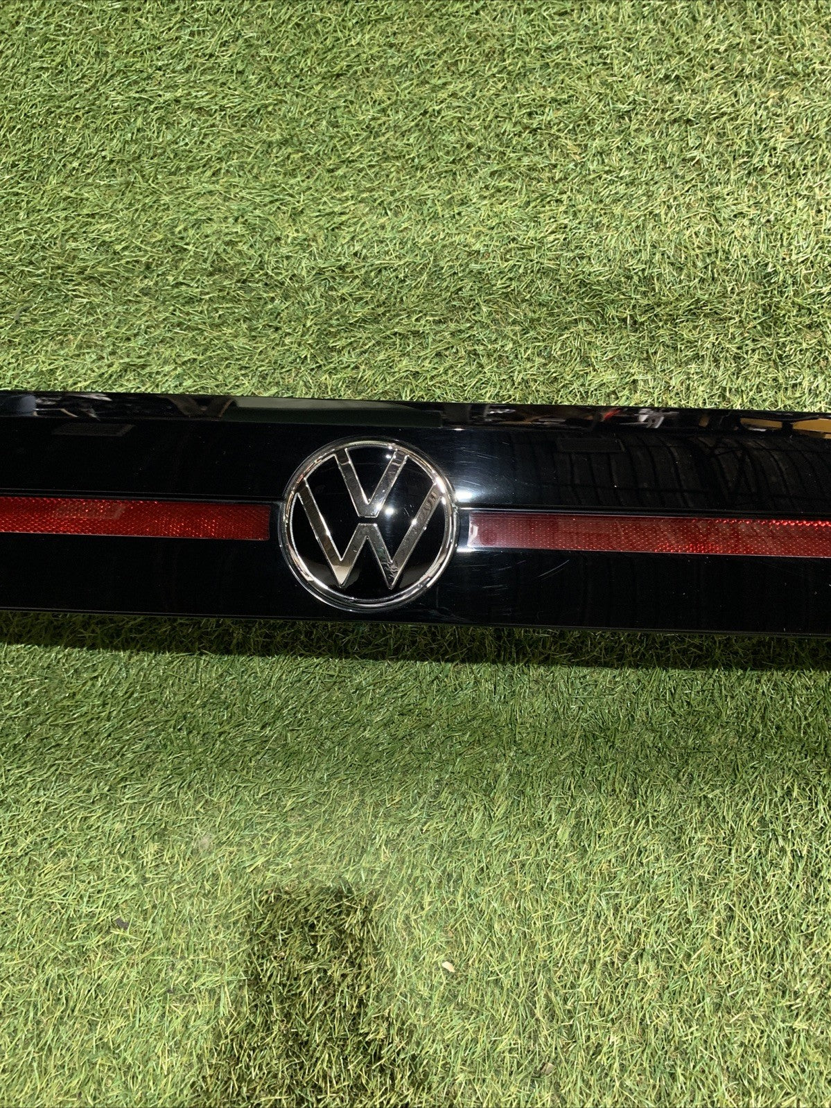 FANALE STOP CENTRALE PORTELLONE POSTERIORE  VOLKSWAGEN T-CROSS 2022 2GM827577J
