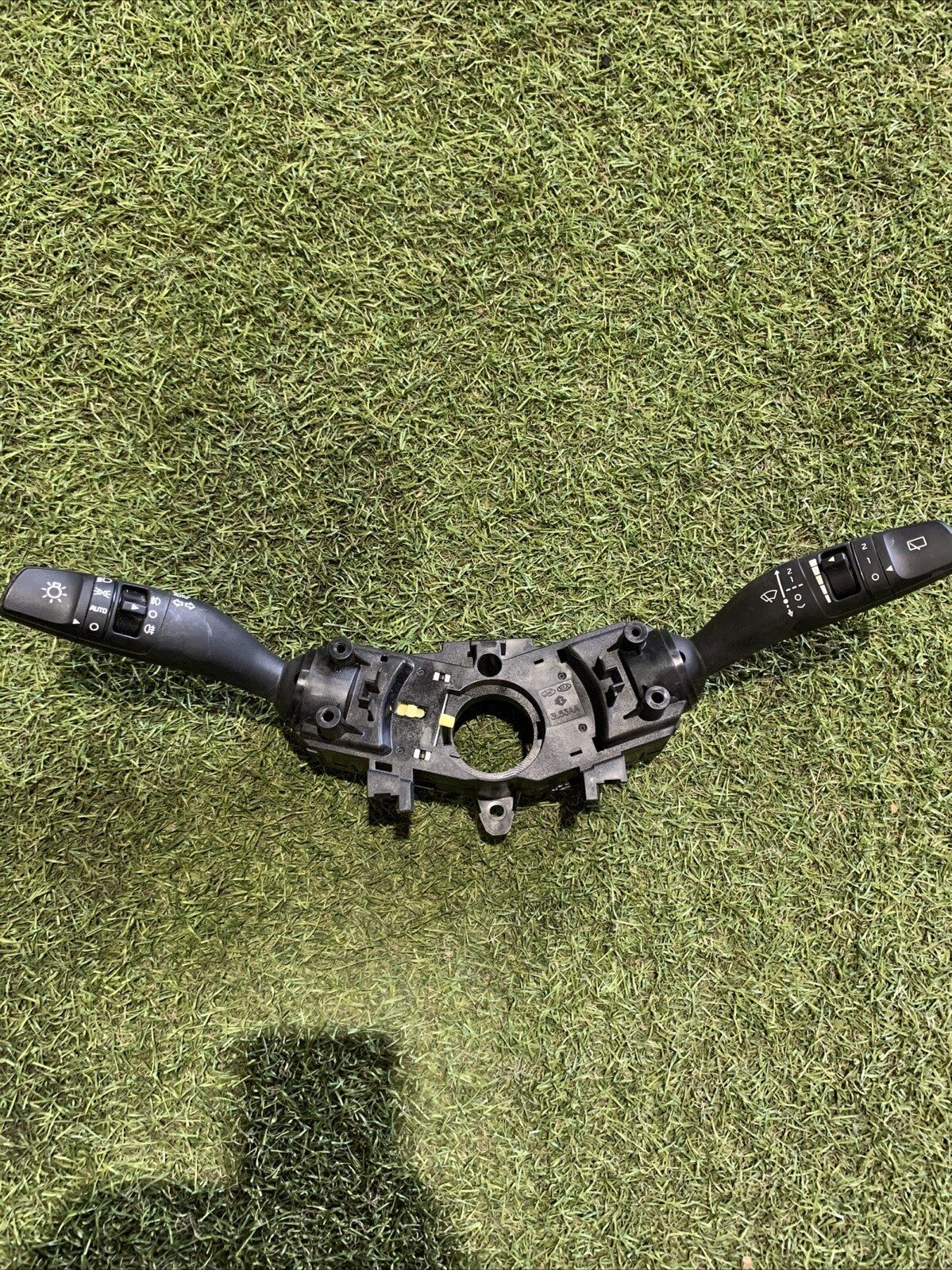 Devioluci 93404J7950 KIA CEED III XCEED