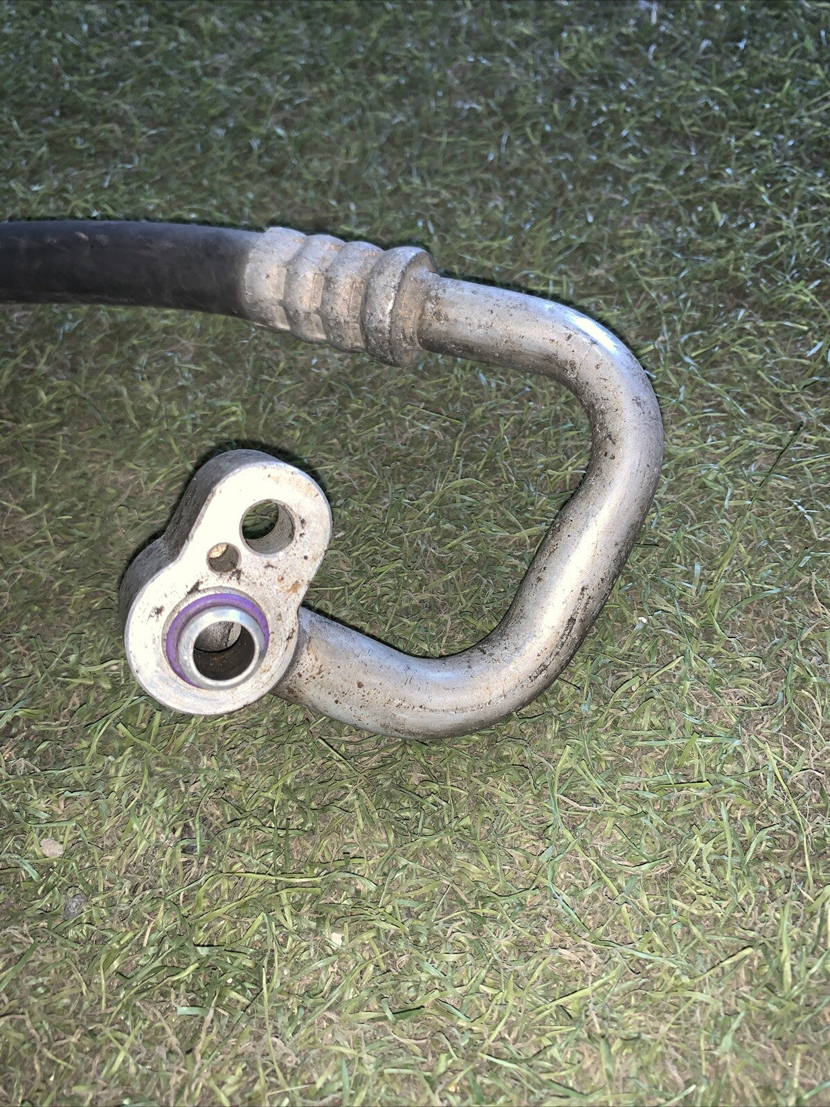 TUBO ARIA CONDIZIONATA VOLKSWAGEN POLO (9N) 1.9 TDI ANNO 2002 (6Q0820721H)