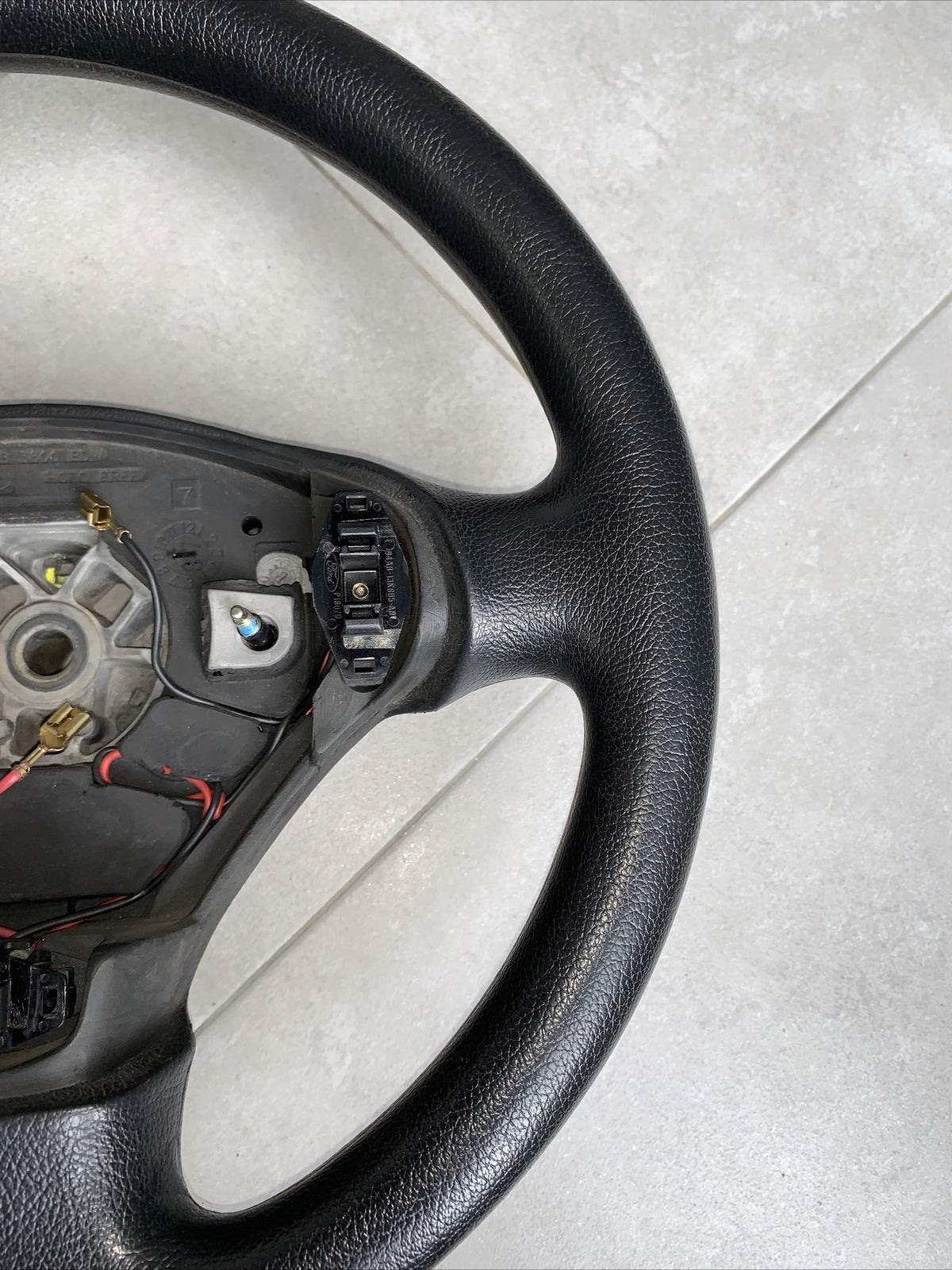VOLANTE FORD Fiesta 2° Serie Benzina RICAMBI USATI 910628