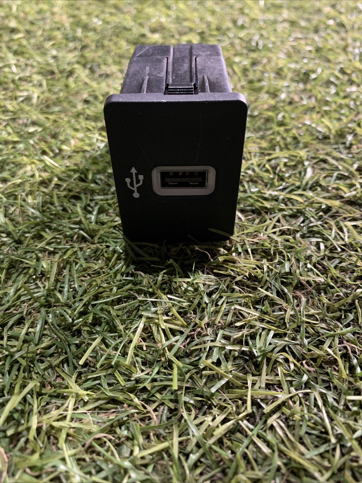 Presa Porta Ingresso USB Ford Fiesta VII 2020 HS7T-14F014-AD