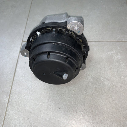 Supporto Motore Lato Destro BMW G30 G31 G32 G11 G12 Xdrive  6860482-04