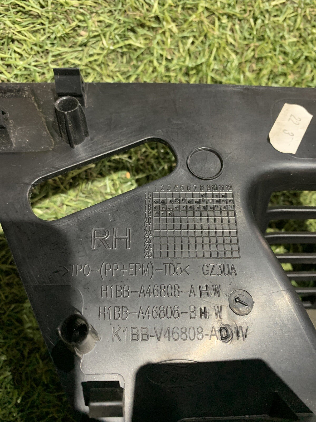 Rivestimento Baule Posteriore Supporto Cappelliera Destra Ford Fiesta 2019 (2)