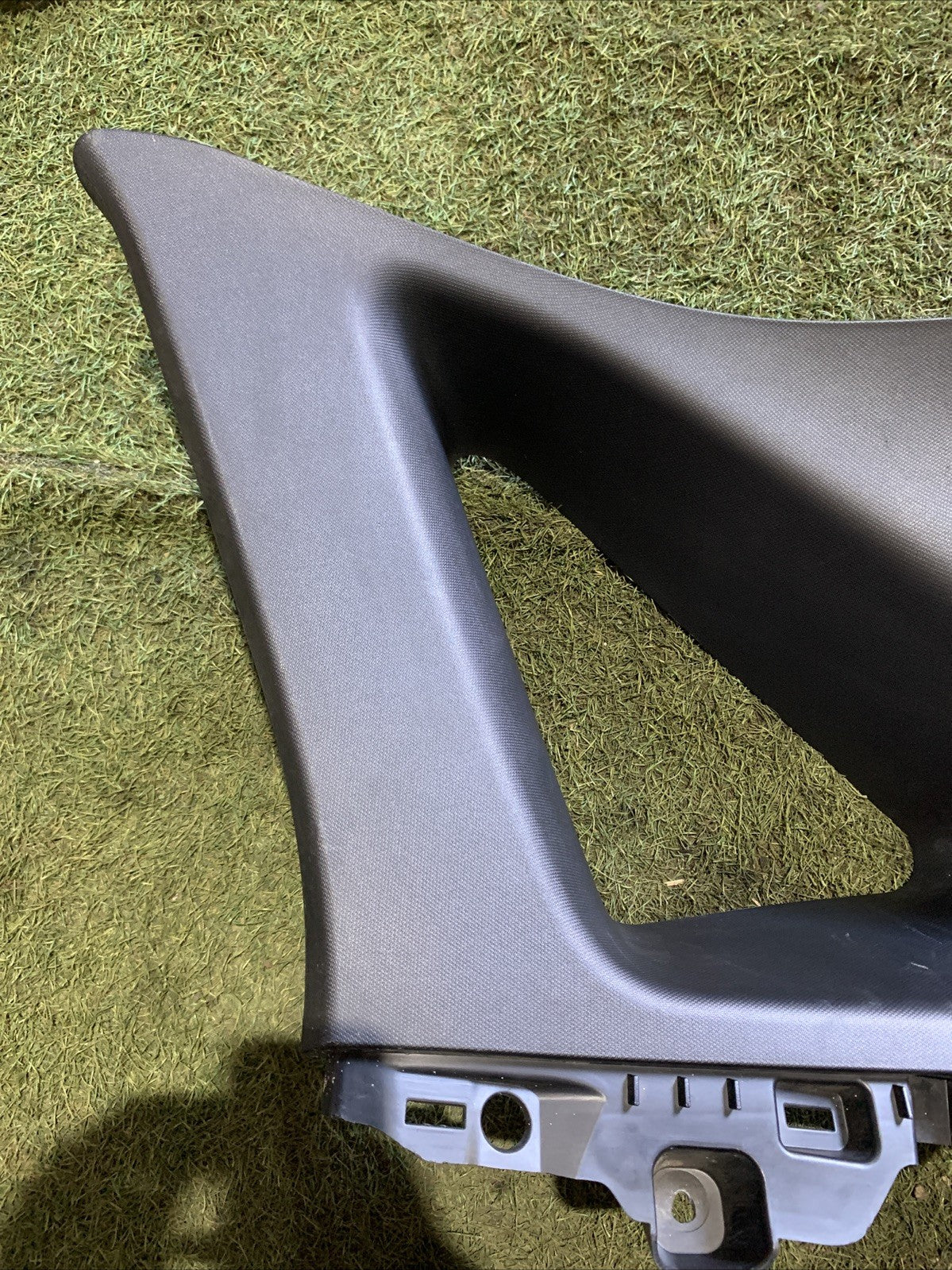 Rivestimento Montante Posteriore Destro Ford Kuga 2022 LV4B-S31148-A