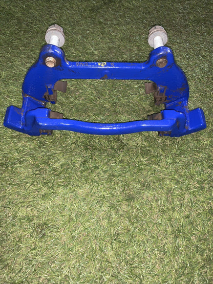 Porta Pinza Freno Anteriore Destra Volkswagen Golf 8R 2.0 Benzina