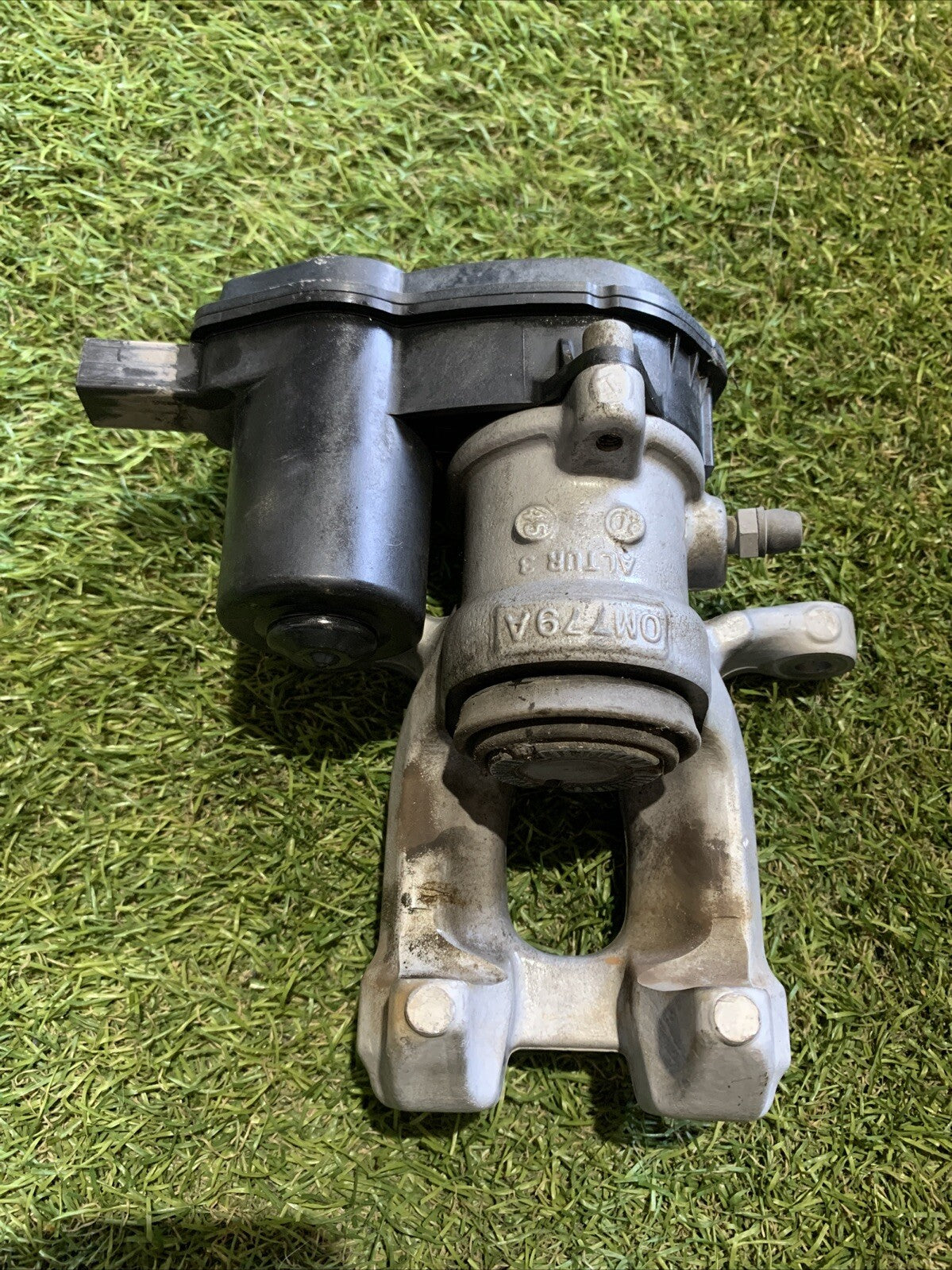 Pinza Freno Posteriore Sinistra Peugeot 208 2022 9842295280