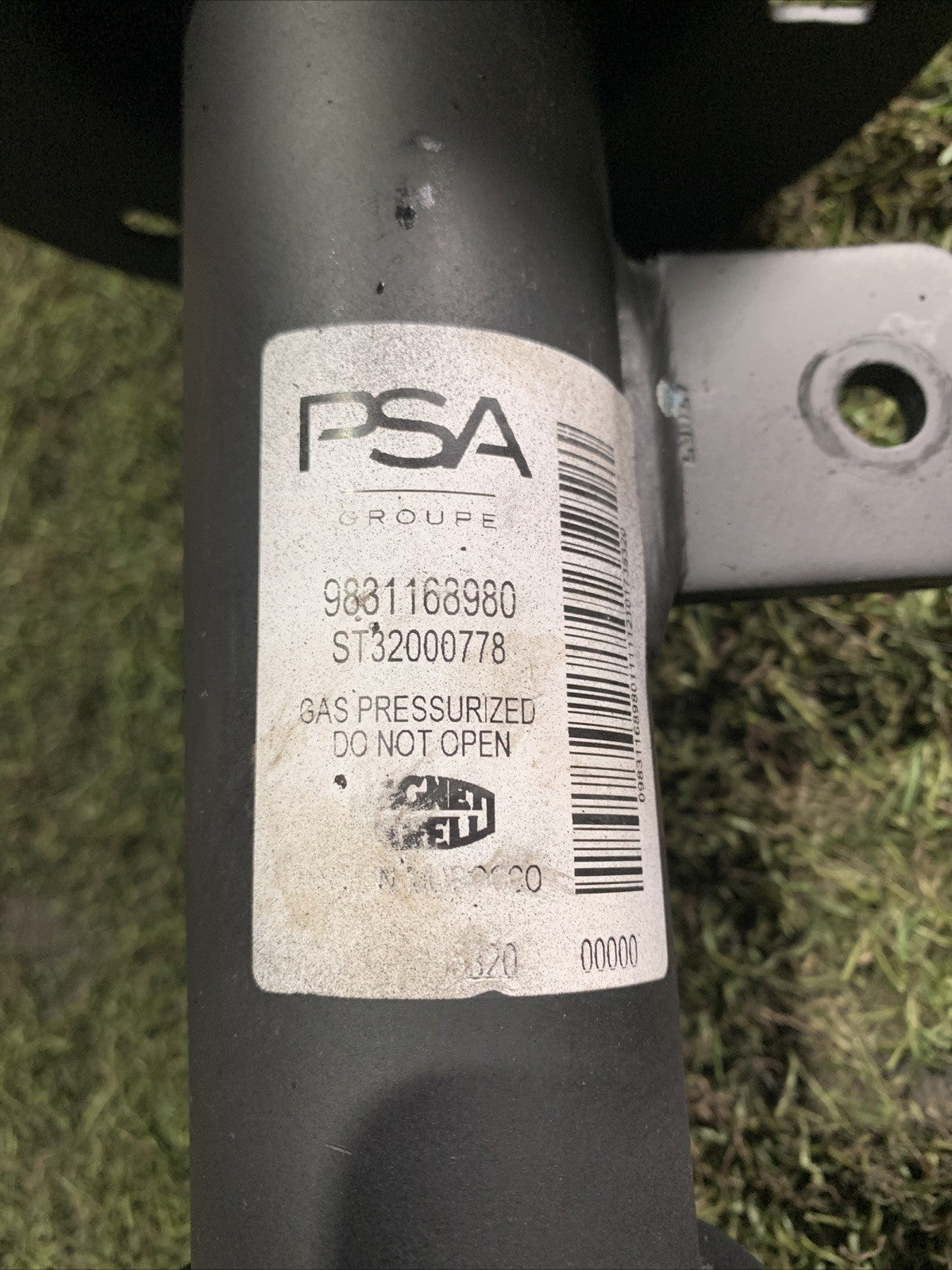 Ammortizzatore Anteriore Destro Peugeot 208 2020 1.5 Diesel 9831168980